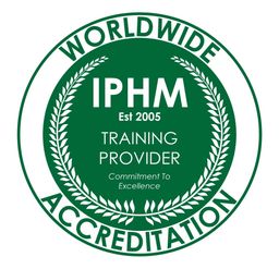 Nuestra profesora de Reiki, Gemoterapia y Constelaciones familiares, Jasone Sánchez, y sus Cursos y formaciones estan avalados y certificados por esta reconocida asociación de profesionales holísticos, la IPHM Logo de la Asociación de profesionales de las Terapias holísticas IPHM