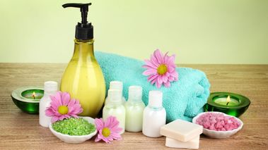 Consulta todos los Kits de inicio por temáticas, para que cuando estudies con nosotras solo te tengas que preocupar de parender. kit de inicio con productos para iniciar una formación